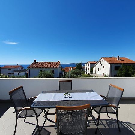 Apartmani Alta Đảo Krk Ngoại thất bức ảnh